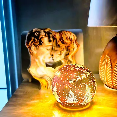 Center 아파트 트리칼라